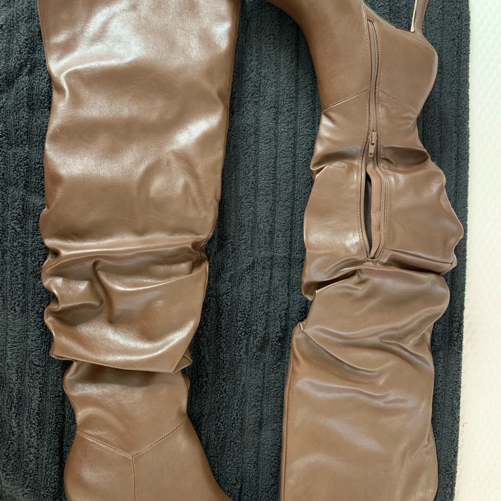 Shoe Dazzle Brown Over the Knee Boots with Glossy Finish